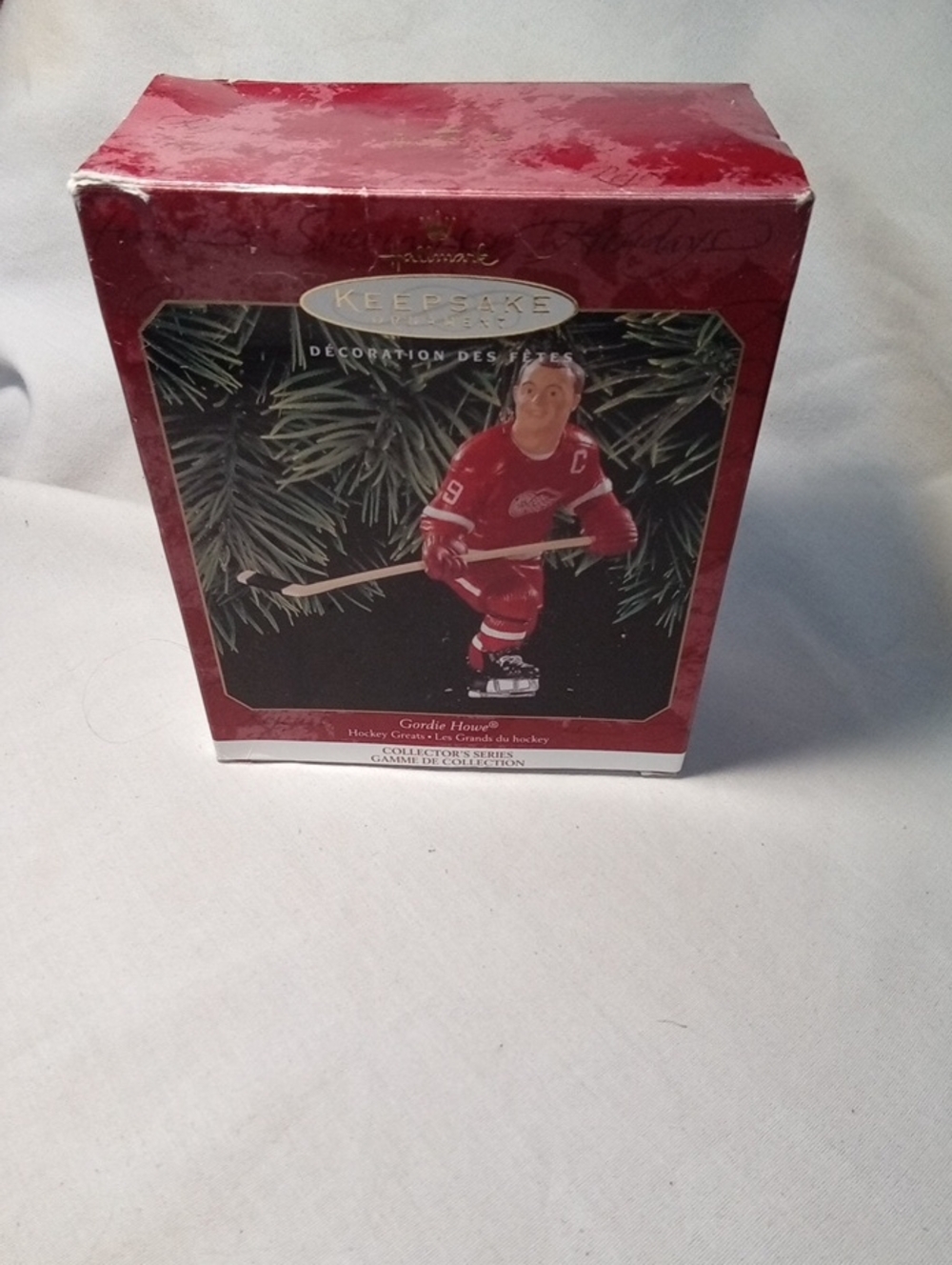 Hallmark Keepsake. Gordie Howe Ornament. In Box.
